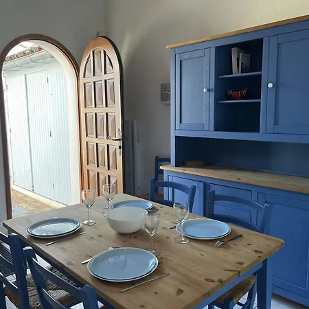 Дом отдыха Vaux-sur-mer: 2 Pour 5 Pers, 450m Plage, Parking, Clim - Fr-1-738-47 Во-сюр-Мер