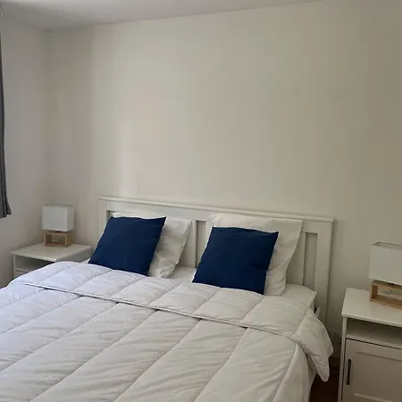 Дом отдыха Vaux-sur-mer: 2 Pour 5 Pers, 450m Plage, Parking, Clim - Fr-1-738-47 *